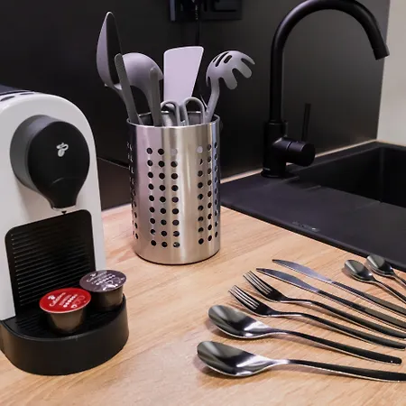 Jade & Jabo - By Duesseldorf - Happy New Year 2026 - Full Flexible Rate Aktion - 1 Tag 別荘 ノイス