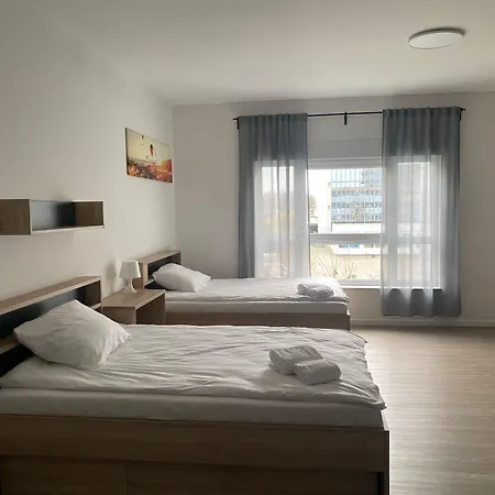 Jade & Jabo - By Duesseldorf Mit Parkplatz Verfuegbarkeit 10,00 Je Nacht Zubuchbar Vakantiehuis