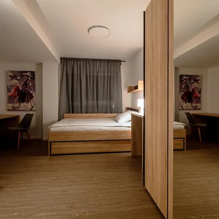 Jade & Jabo - Sehr Schoene & Apartements Zum Wohlfuehlen Tageweise & Wochenweise Buchbar 4* Neuss