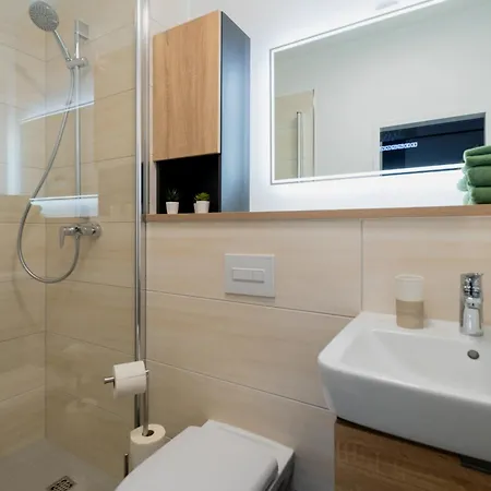 Jade & Jabo - Sehr Schoene & Apartements Zum Wohlfuehlen Tageweise & Wochenweise Buchbar Aparthotel Neuss